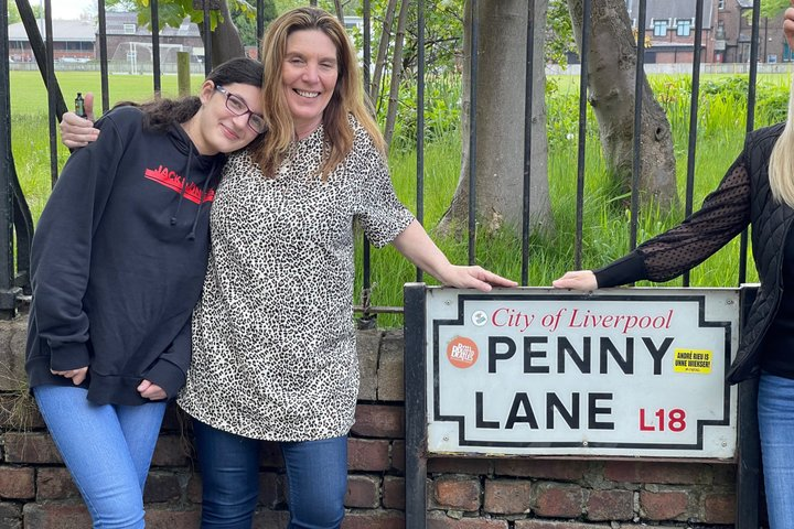 Private Beatles Car Tour – Penny Lane & Strawberry Field - Photo 1 of 25